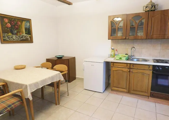 Joe Bacsi Rezidenciaja Apartment